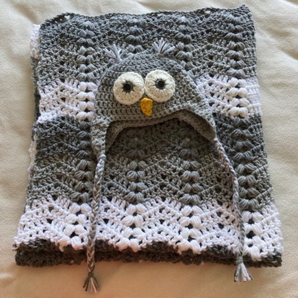 Gray Tones & White Baby Layette Set with Owl  Hat - Picture 7 of 9